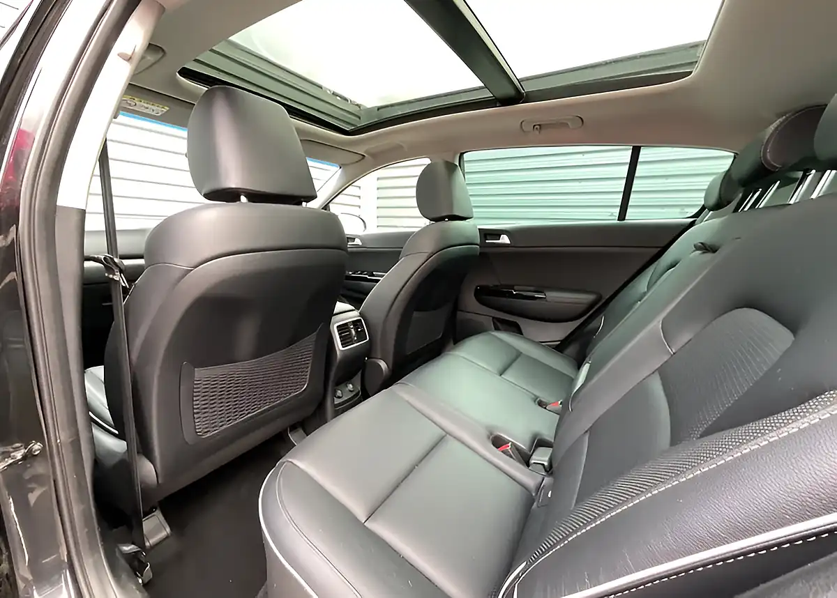 Used 2019 Kia Sportage 4 Black - Interior and Exterior details 18