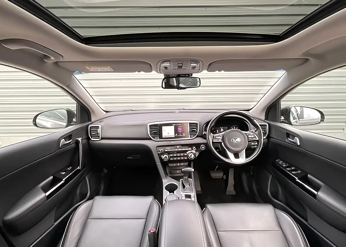 Used 2019 Kia Sportage 4 Black - Interior and Exterior details 9
