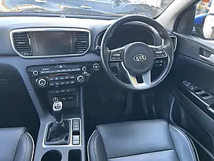 Used 2019 Kia Sportage 4 Blue - Interior and Exterior details 11