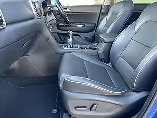Used 2019 Kia Sportage 4 Blue - Interior and Exterior details 12