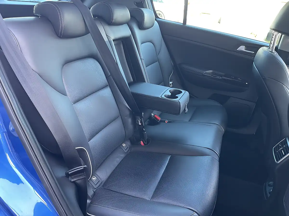 Used 2019 Kia Sportage 4 Blue - Interior and Exterior details 14