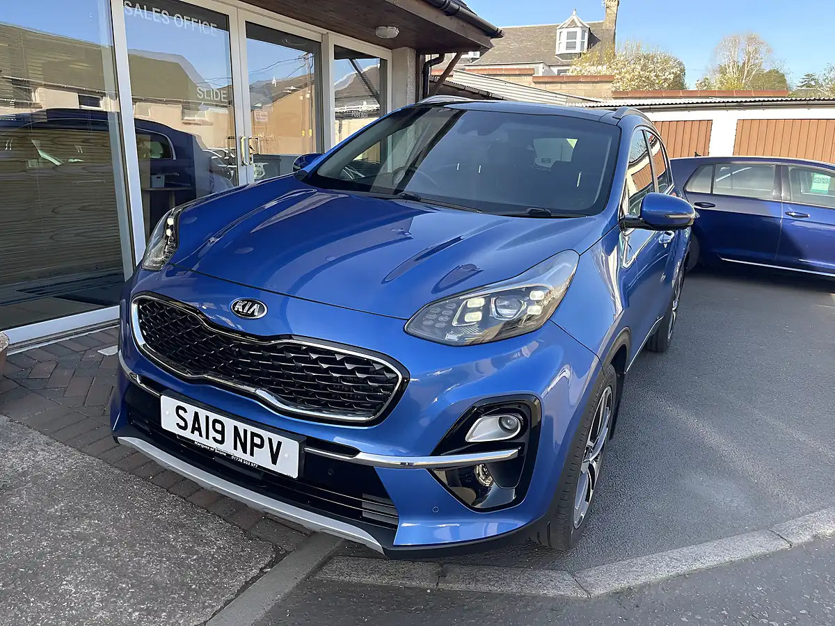 Used 2019 Kia Sportage 4 Blue - Interior and Exterior details 8