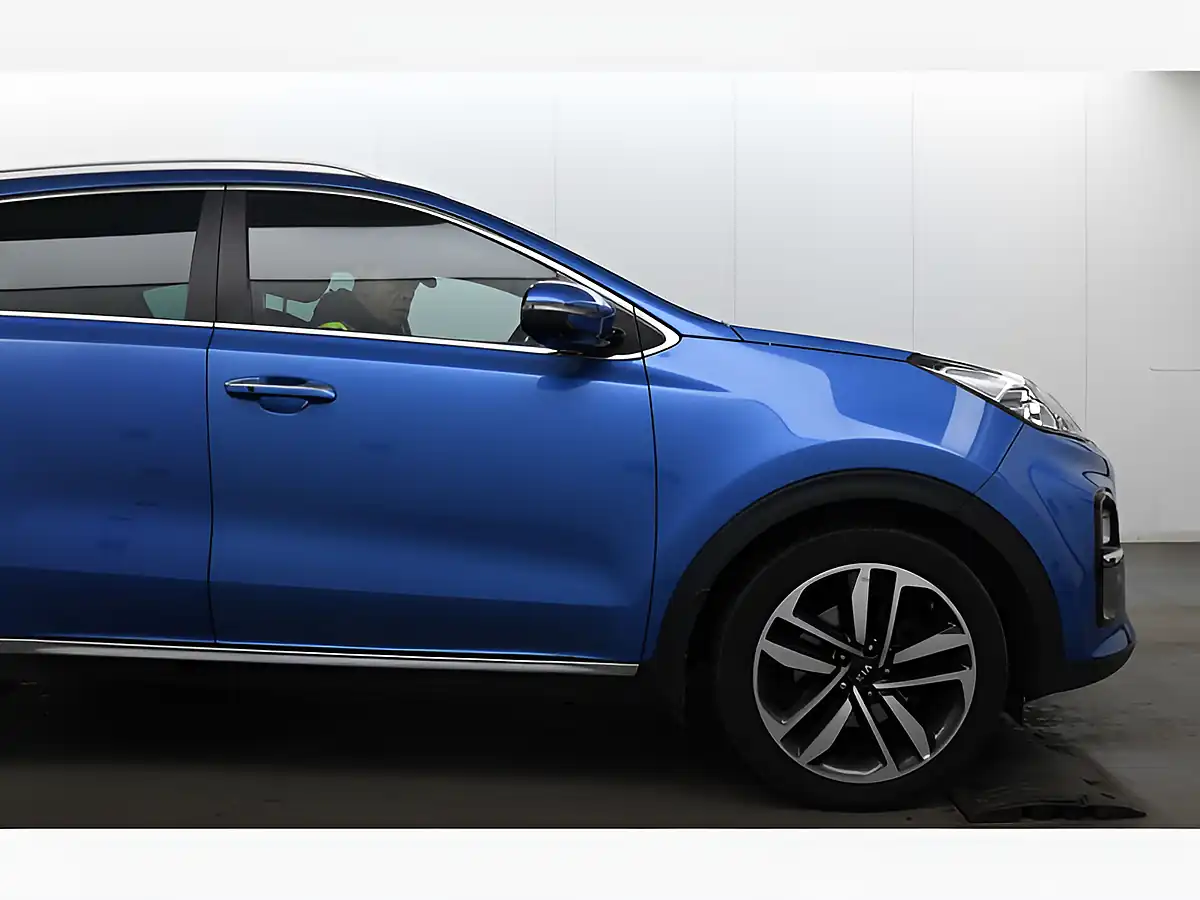Used 2019 Kia Sportage 4 Blue - Interior and Exterior details 16
