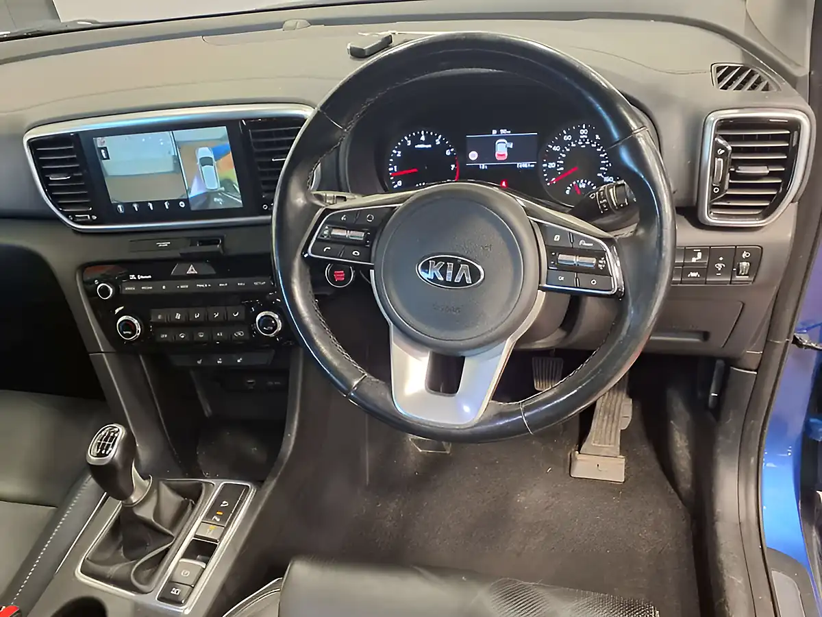 Used 2019 Kia Sportage 4 Blue - Interior and Exterior details 20