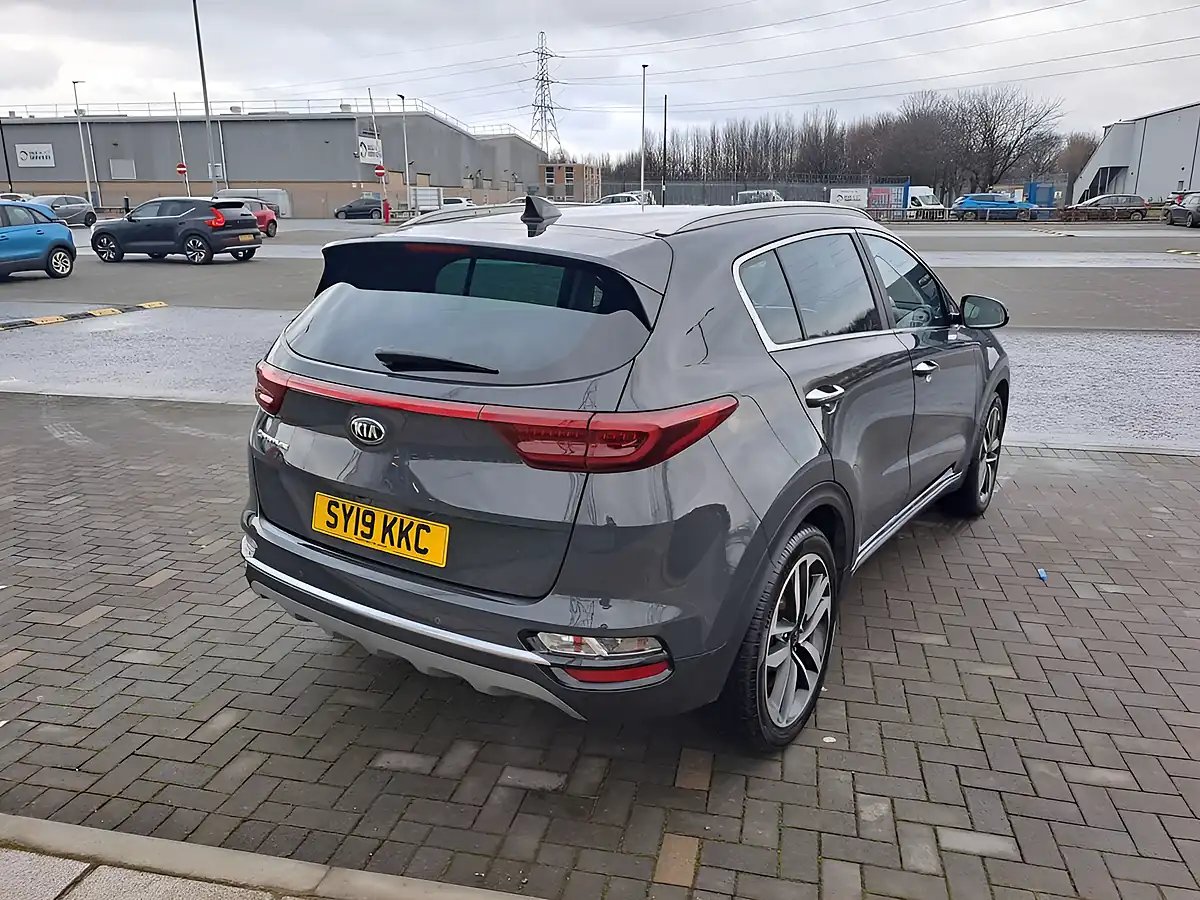 Used 2019 Kia Sportage 4 Grey - Interior and Exterior details 8