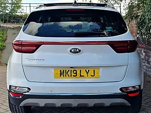 Used 2019 Kia Sportage 4 White - Interior and Exterior details 4