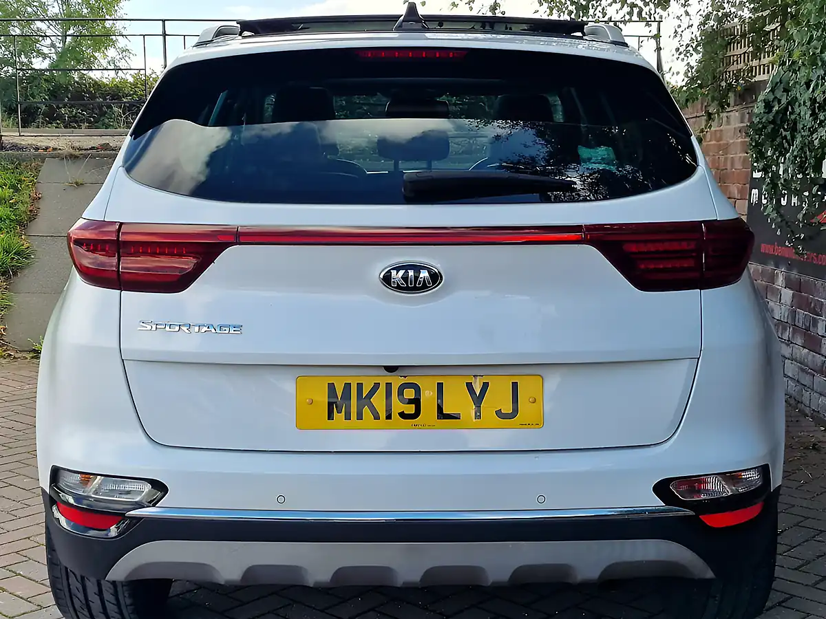 Used 2019 Kia Sportage 4 White - Interior and Exterior details 4