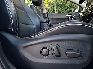 Used 2019 Kia Sportage 4 White - Interior and Exterior details 10