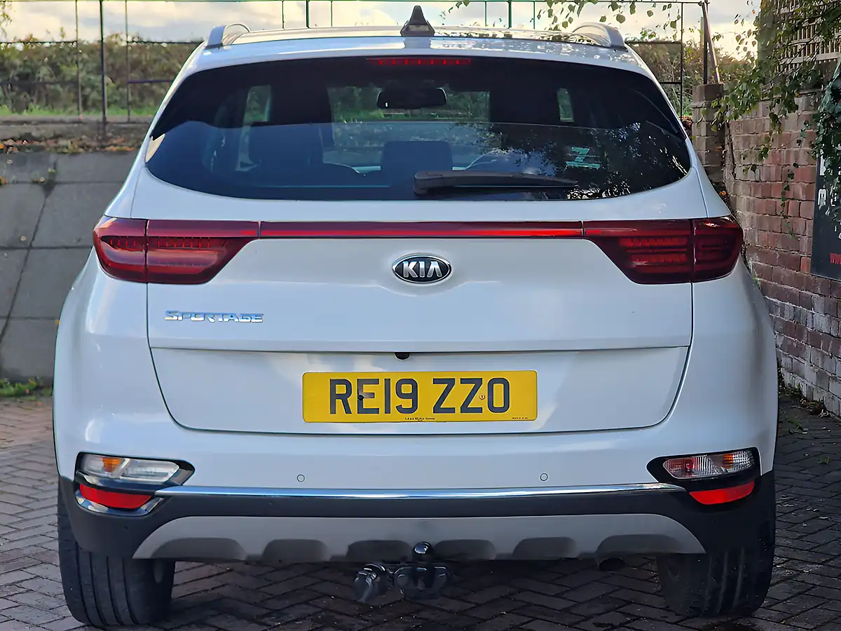 Used 2019 Kia Sportage 4 White - Interior and Exterior details 4