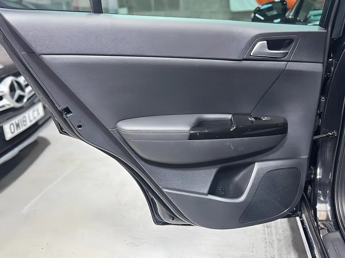 Used 2019 Kia Sportage Black - Interior and Exterior details 19