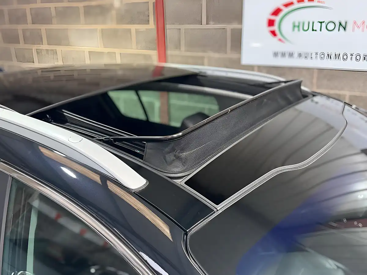 Used 2019 Kia Sportage Black - Interior and Exterior details 9