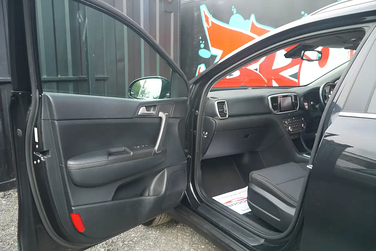 Used 2019 Kia Sportage Ecodynamics+ 2 Black - Interior and Exterior details 19