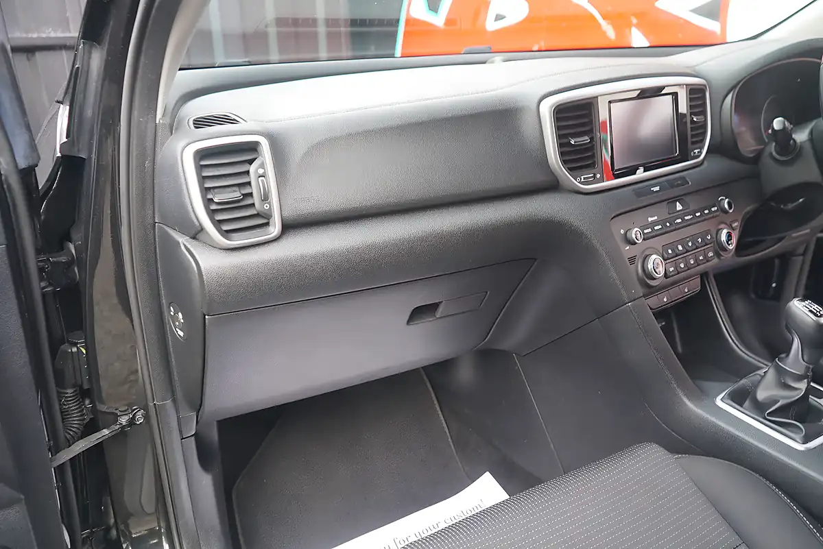 Used 2019 Kia Sportage Ecodynamics+ 2 Black - Interior and Exterior details 20