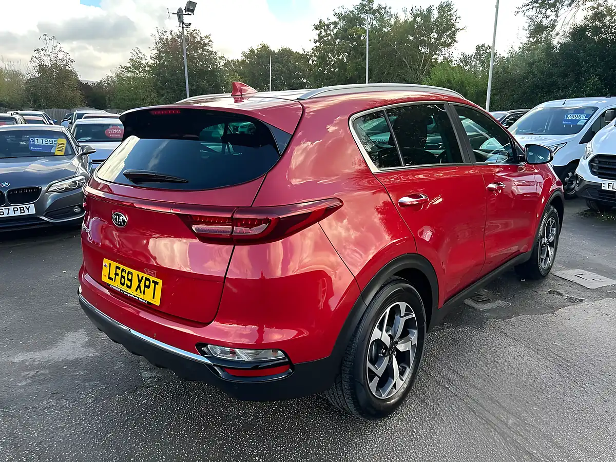Used 2019 Kia Sportage Ecodynamics+ 2 Red - Interior and Exterior details 3