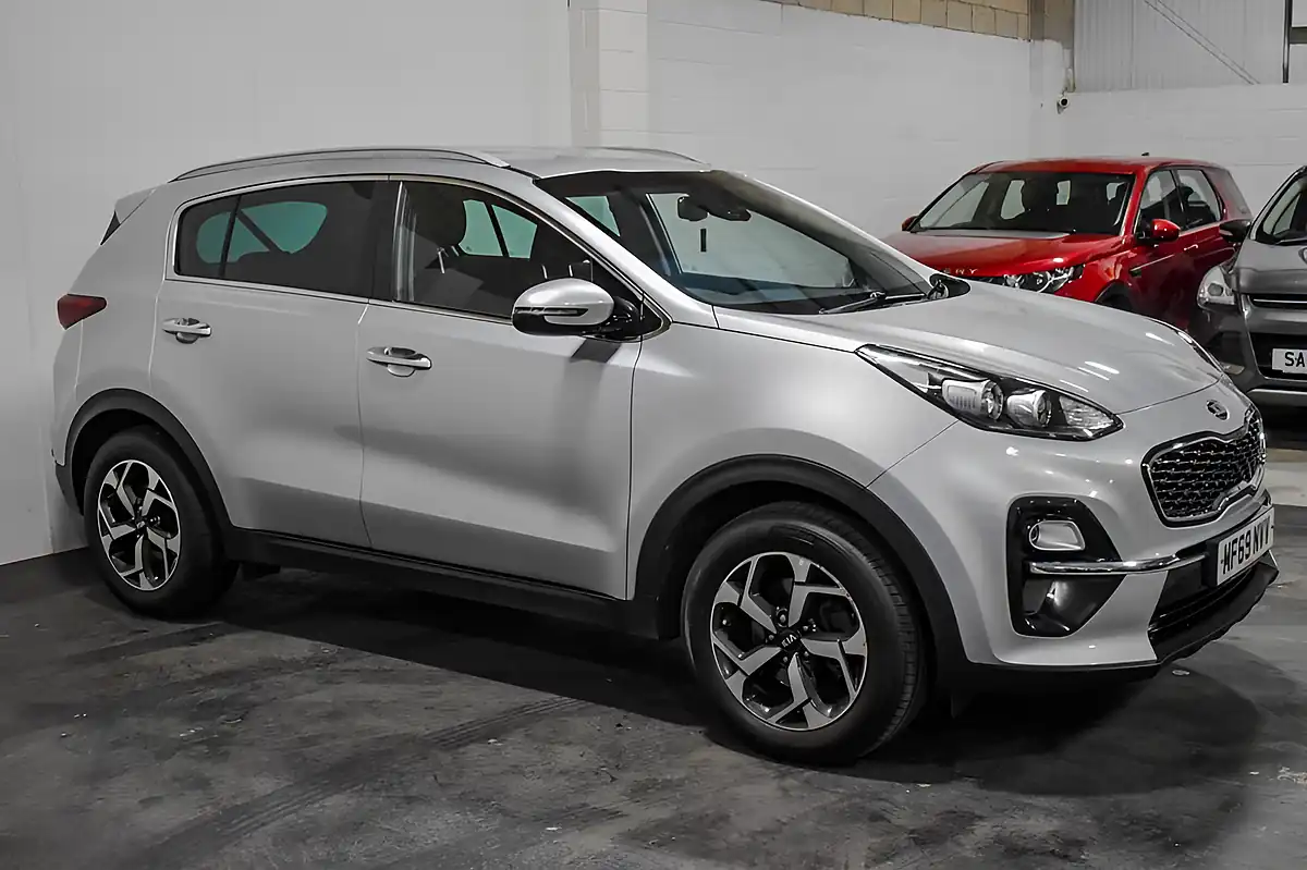 Used 2019 Kia Sportage Ecodynamics+ 2 Silver - Interior and Exterior details 3