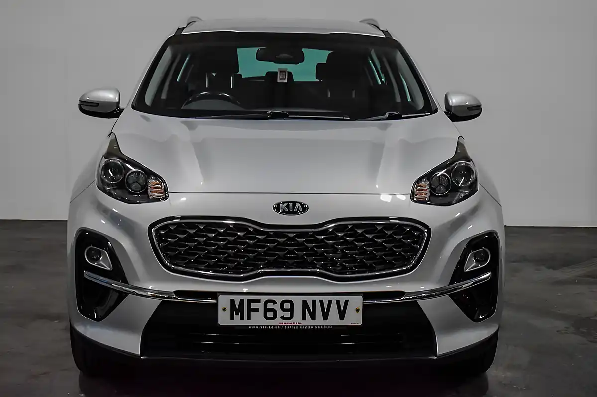 Used 2019 Kia Sportage Ecodynamics+ 2 Silver - Interior and Exterior details 4