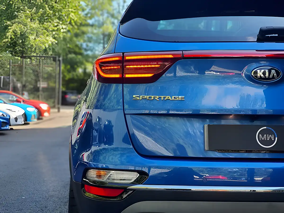 Used 2019 Kia Sportage Ecodynamics+ Blue - Interior and Exterior details 10