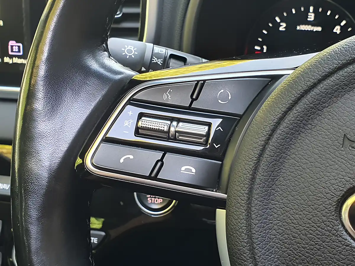 Used 2019 Kia Sportage Ecodynamics+ Blue - Interior and Exterior details 17