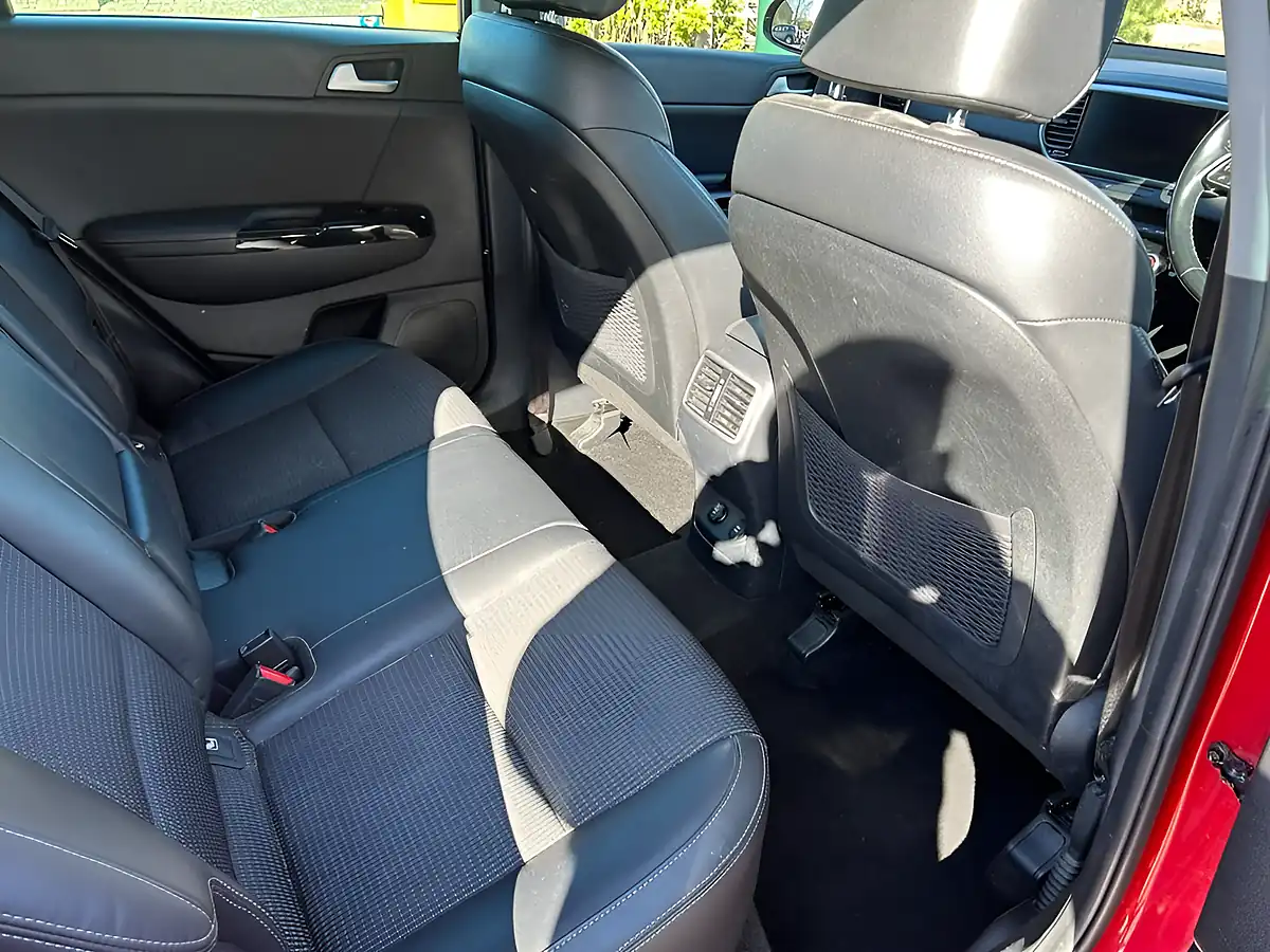 Used 2019 Kia Sportage Edition 25 Red - Interior and Exterior details 13