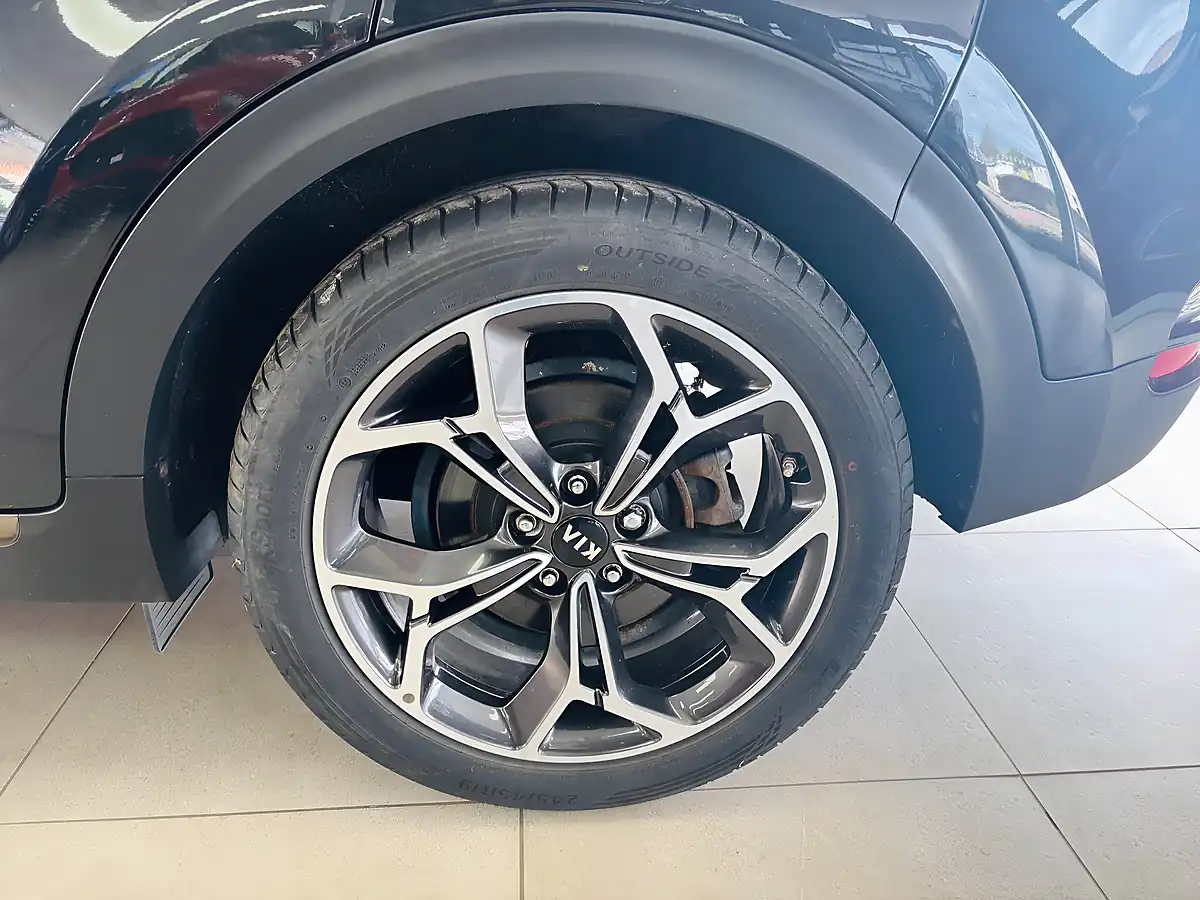 Used 2019 Kia Sportage GT-Line Black - Interior and Exterior details 11