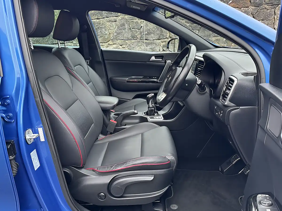 Used 2019 Kia Sportage GT-Line Blue Flame Metallic - Interior and Exterior details 5