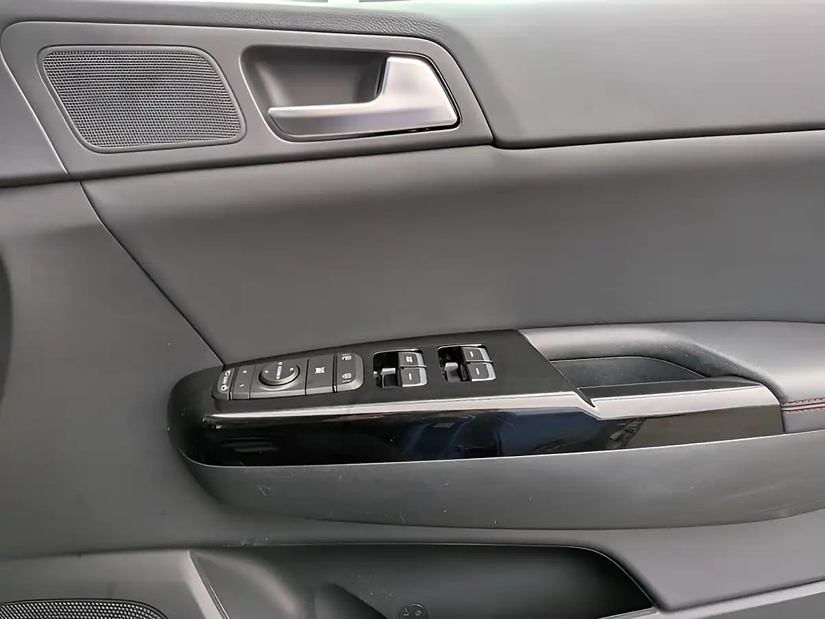 Used 2019 Kia Sportage GT-Line Blue - Interior and Exterior details 13