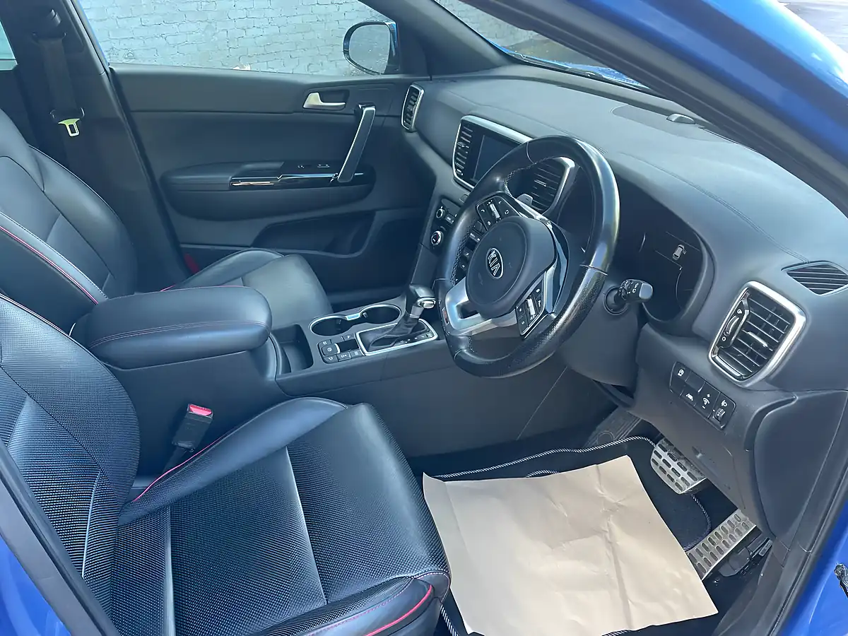 Used 2019 Kia Sportage GT-Line Blue - Interior and Exterior details 11