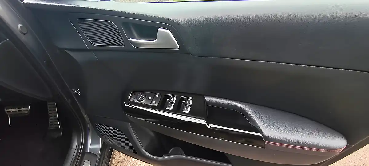 Used 2019 Kia Sportage GT-Line Grey - Interior and Exterior details 10