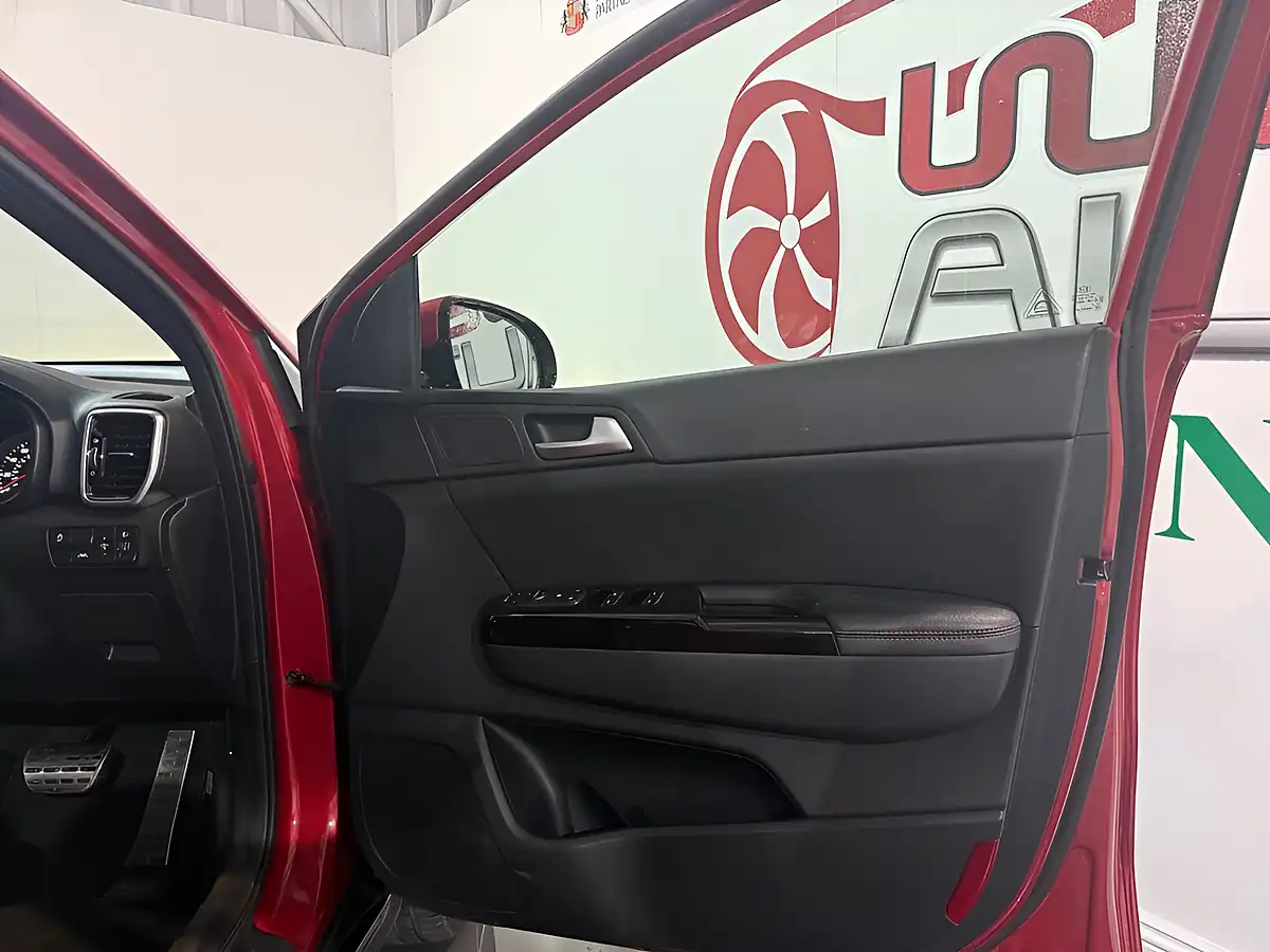 Used 2019 Kia Sportage GT-Line Red - Interior and Exterior details 4