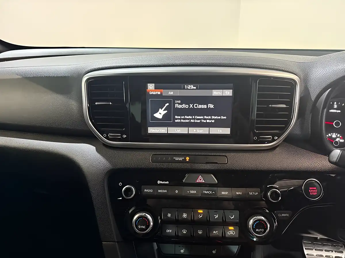 Used 2019 Kia Sportage GT-Line Red - Interior and Exterior details 8