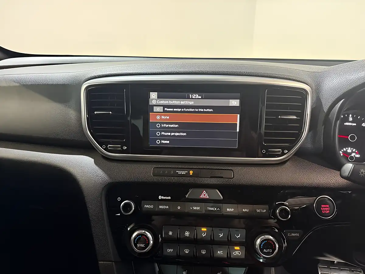 Used 2019 Kia Sportage GT-Line Red - Interior and Exterior details 9