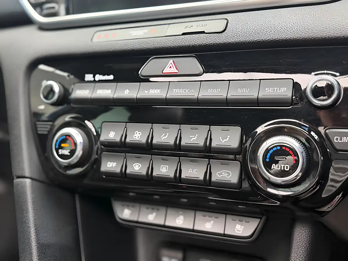 Used 2019 Kia Sportage GT-Line S Blue - Interior and Exterior details 16