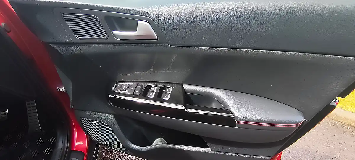 Used 2019 Kia Sportage GT-Line S Red - Interior and Exterior details 10