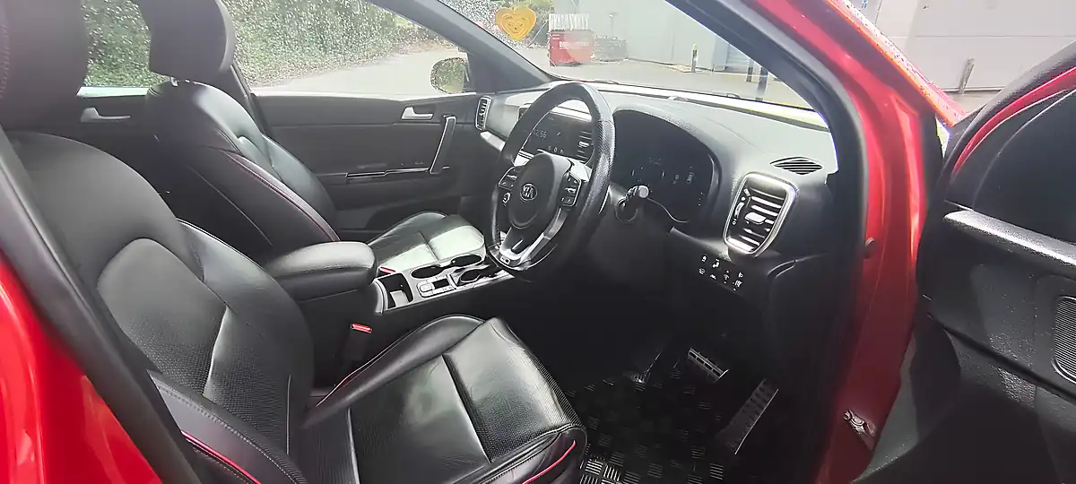 Used 2019 Kia Sportage GT-Line S Red - Interior and Exterior details 9