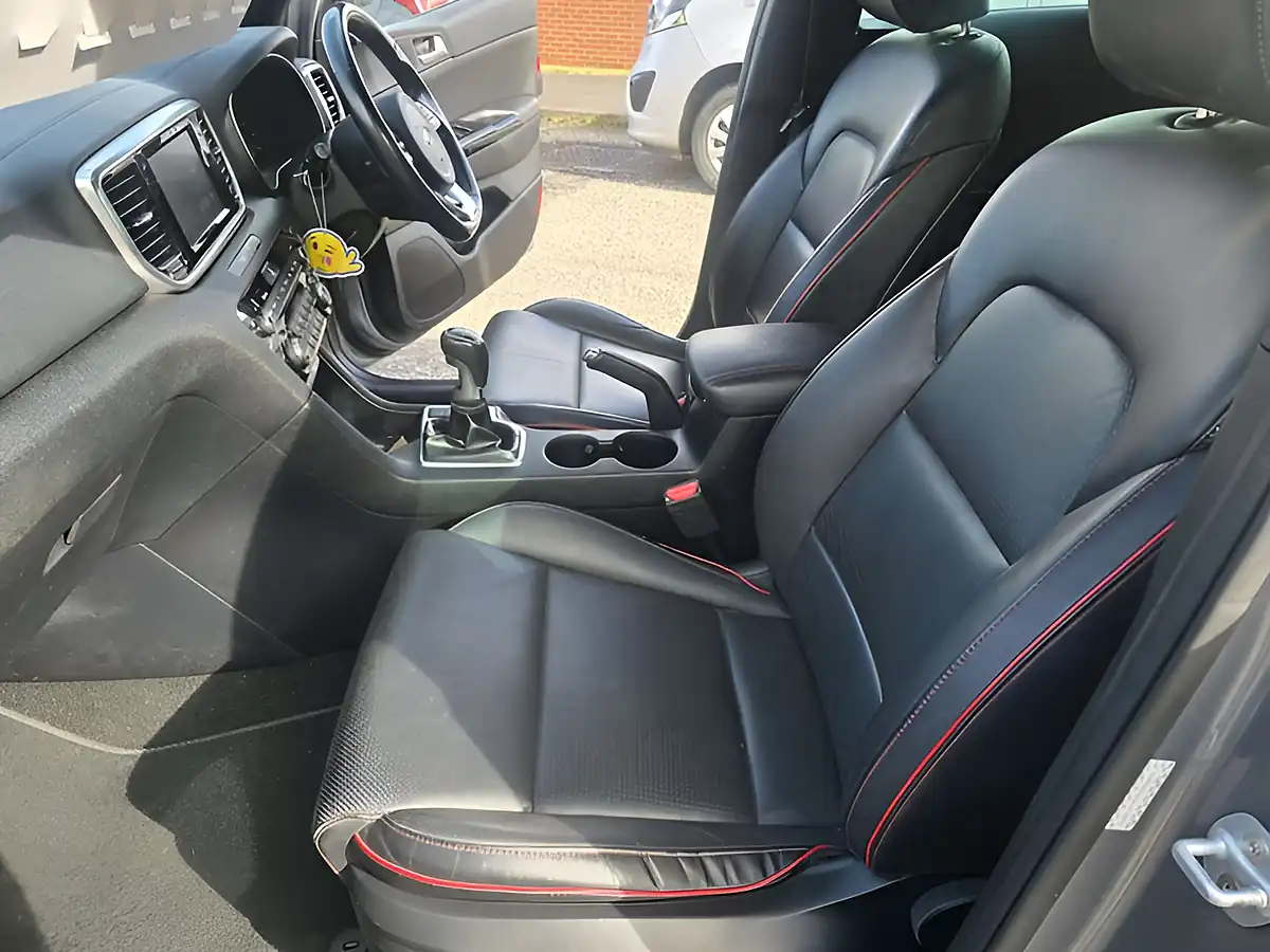 Used 2019 Kia Sportage GT-Line Silver - Interior and Exterior details 11