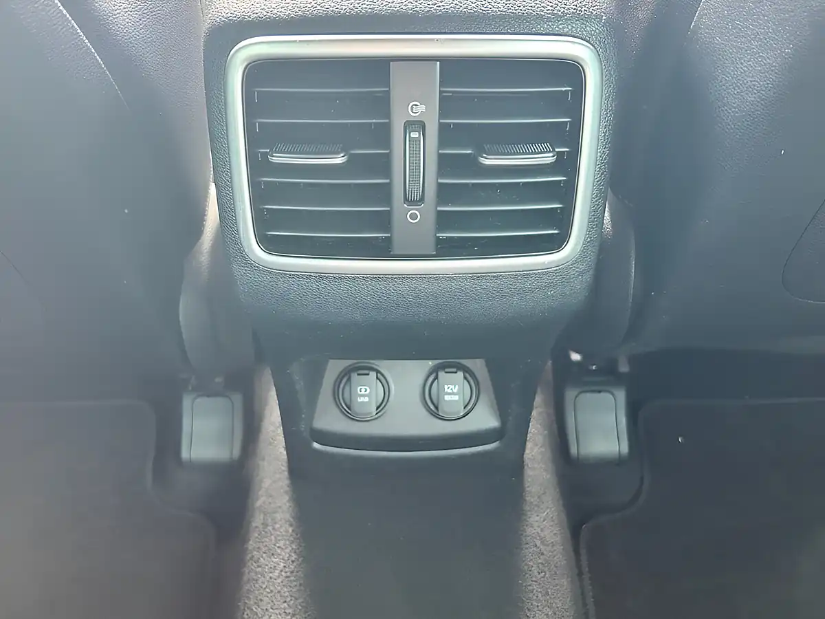 Used 2019 Kia Sportage GT-Line Silver - Interior and Exterior details 15