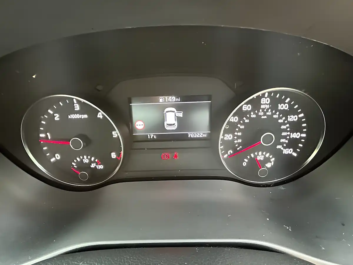 Used 2019 Kia Sportage GT-Line Silver - Interior and Exterior details 16