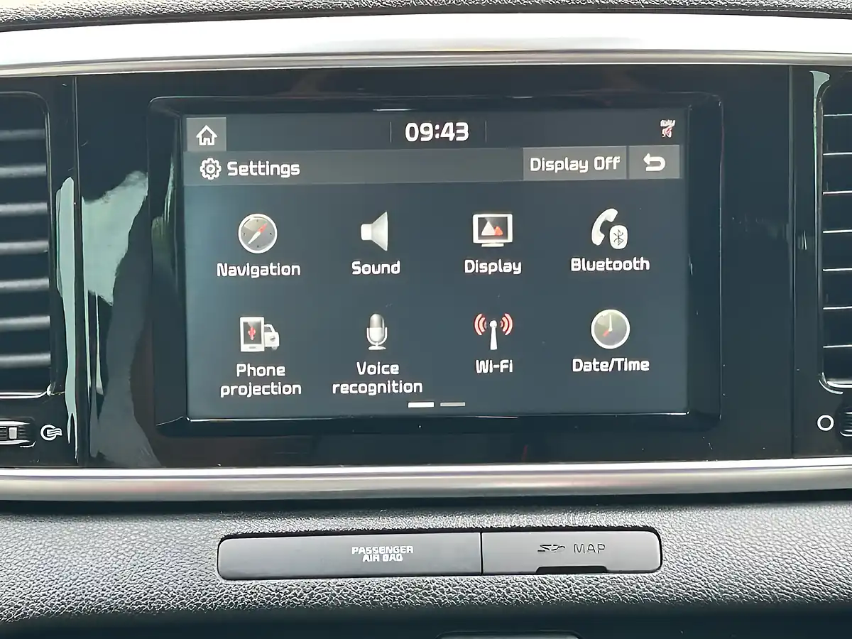 Used 2019 Kia Sportage GT-Line Silver - Interior and Exterior details 17