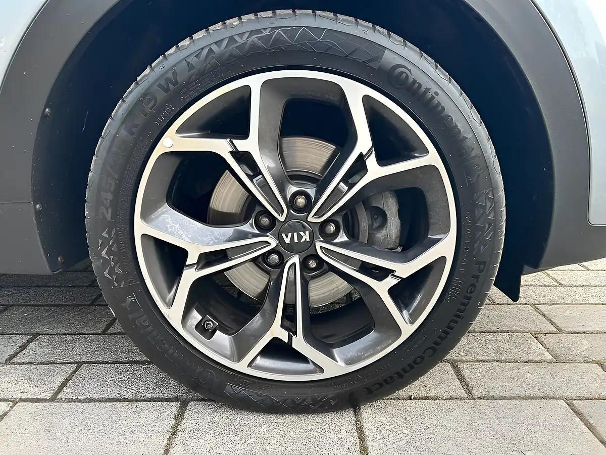 Used 2019 Kia Sportage GT-Line Silver - Interior and Exterior details 18