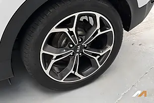 Used 2019 Kia Sportage GT-Line White - Interior and Exterior details 10