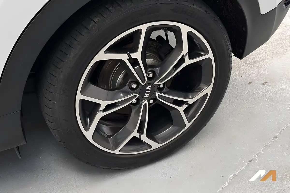 Used 2019 Kia Sportage GT-Line White - Interior and Exterior details 10