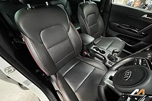 Used 2019 Kia Sportage GT-Line White - Interior and Exterior details 12