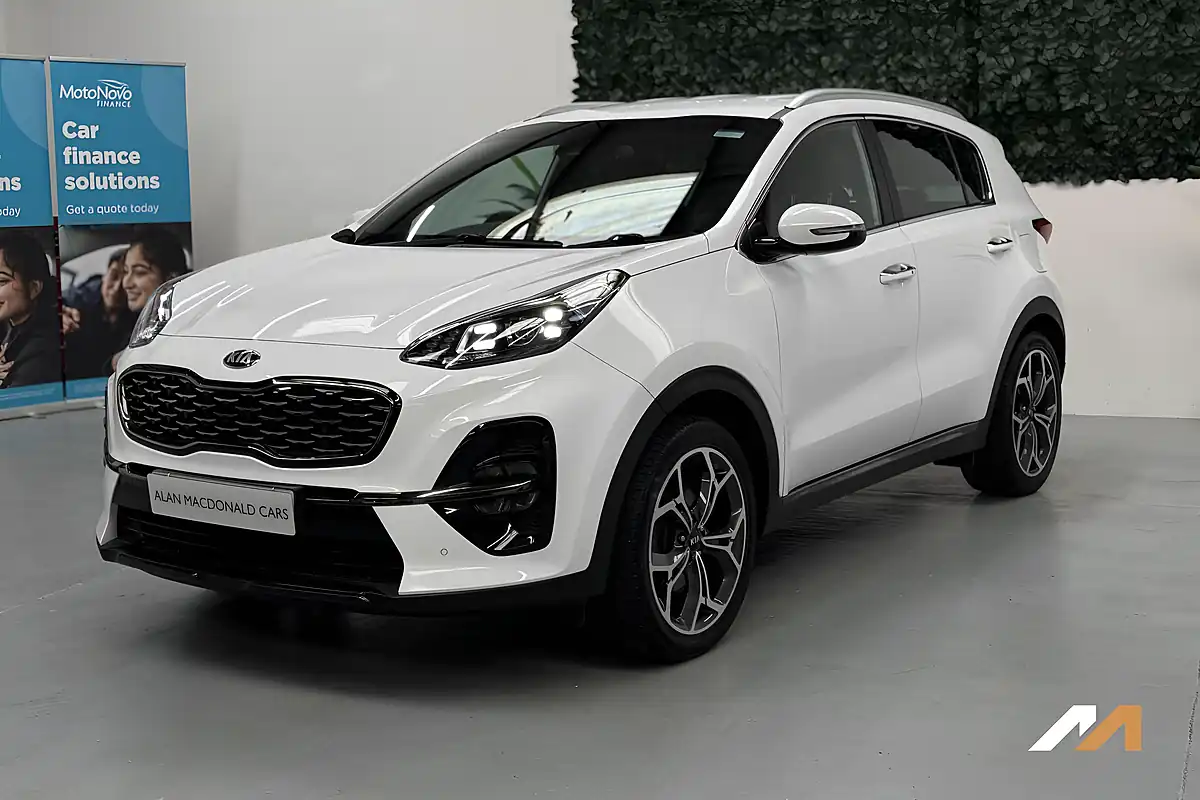 Used 2019 Kia Sportage GT-Line White - Interior and Exterior details 7