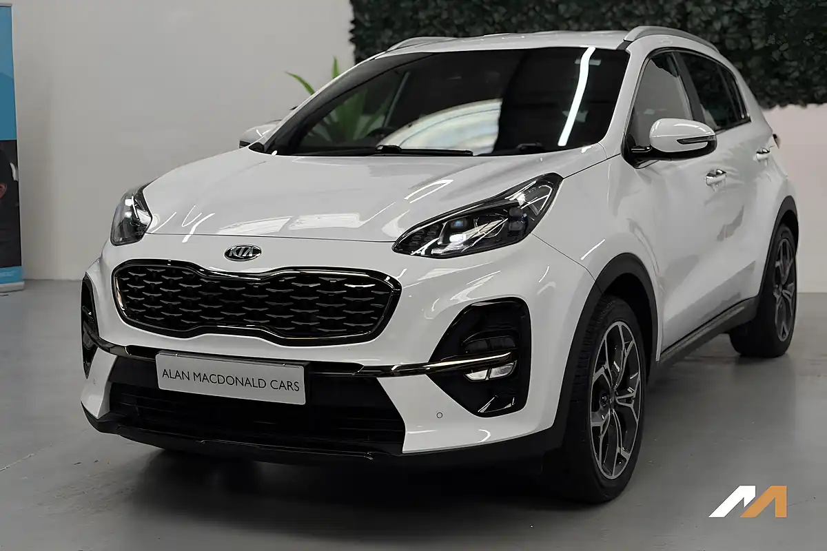 Used 2019 Kia Sportage GT-Line White - Interior and Exterior details 8