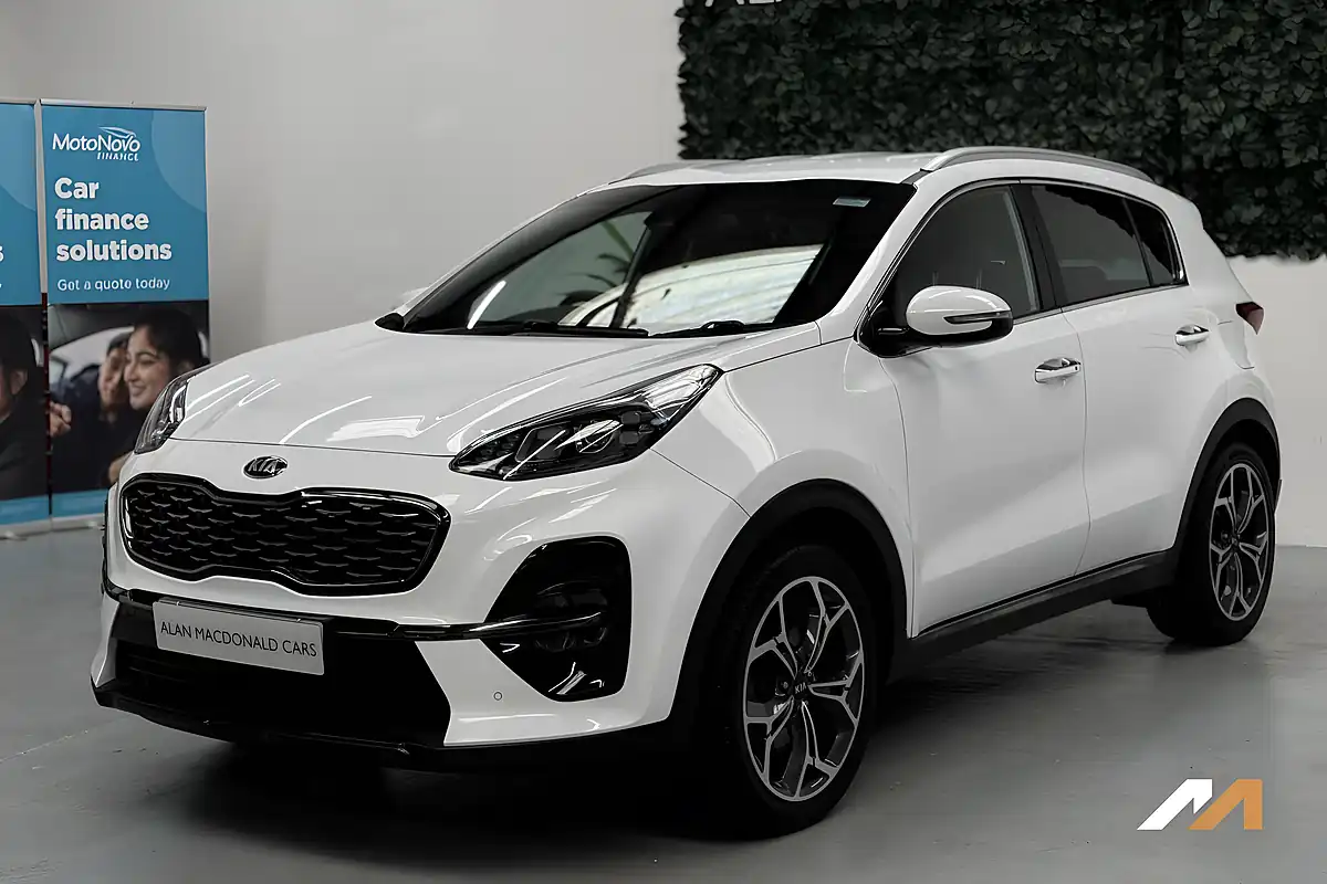 Used 2019 Kia Sportage GT-Line White - Interior and Exterior details 9