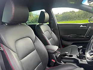 Used 2019 Kia Sportage GT-Line White - Interior and Exterior details 11