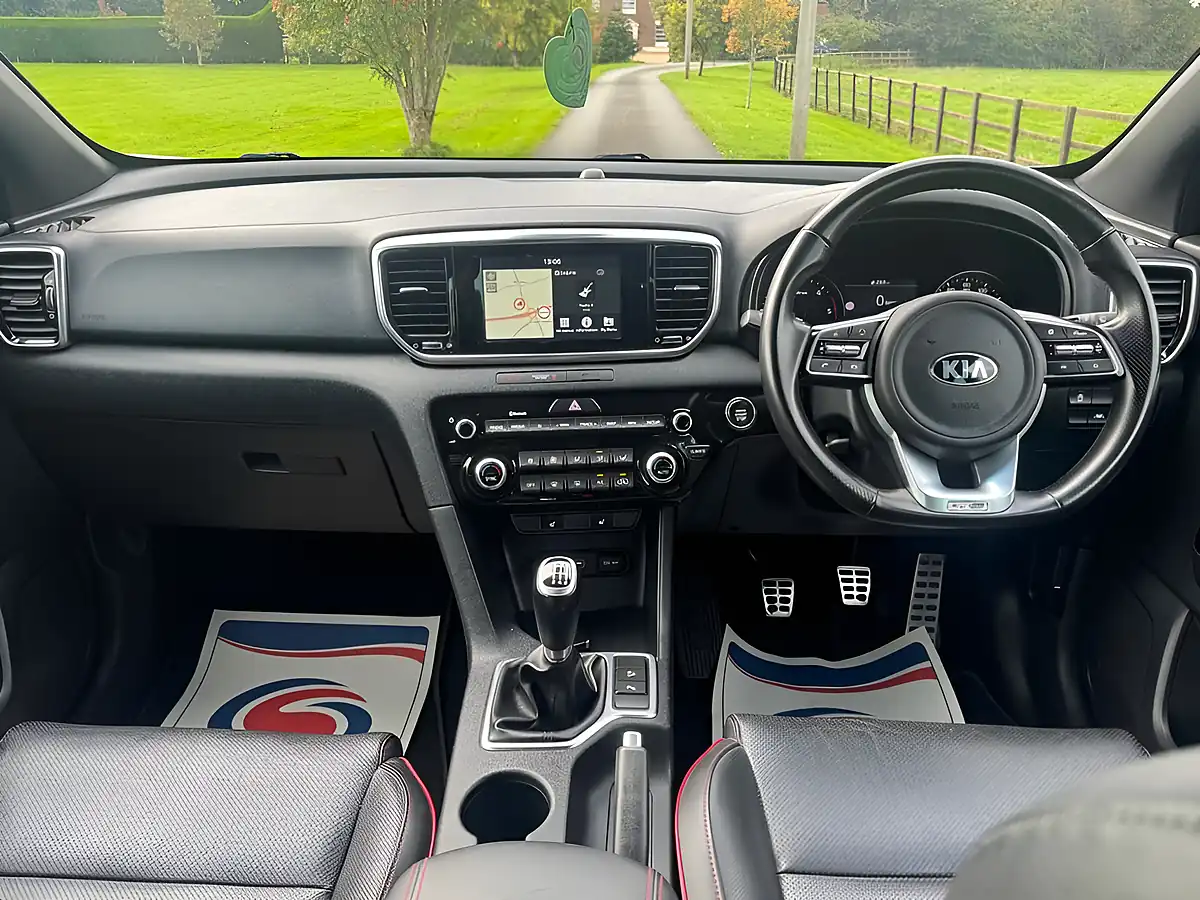Used 2019 Kia Sportage GT-Line White - Interior and Exterior details 13