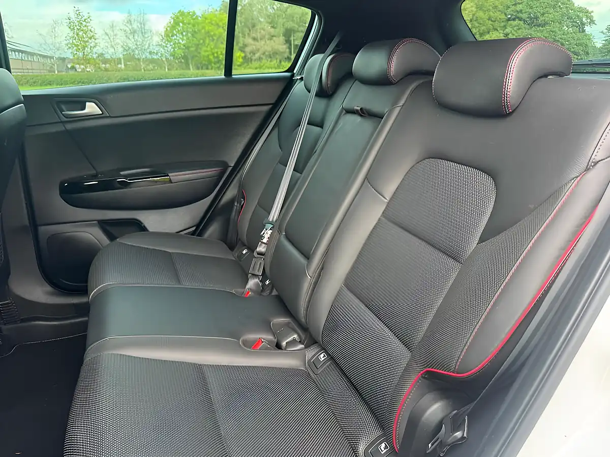 Used 2019 Kia Sportage GT-Line White - Interior and Exterior details 19