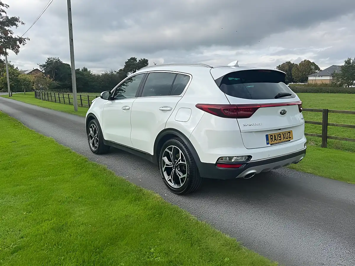 Used 2019 Kia Sportage GT-Line White - Interior and Exterior details 6
