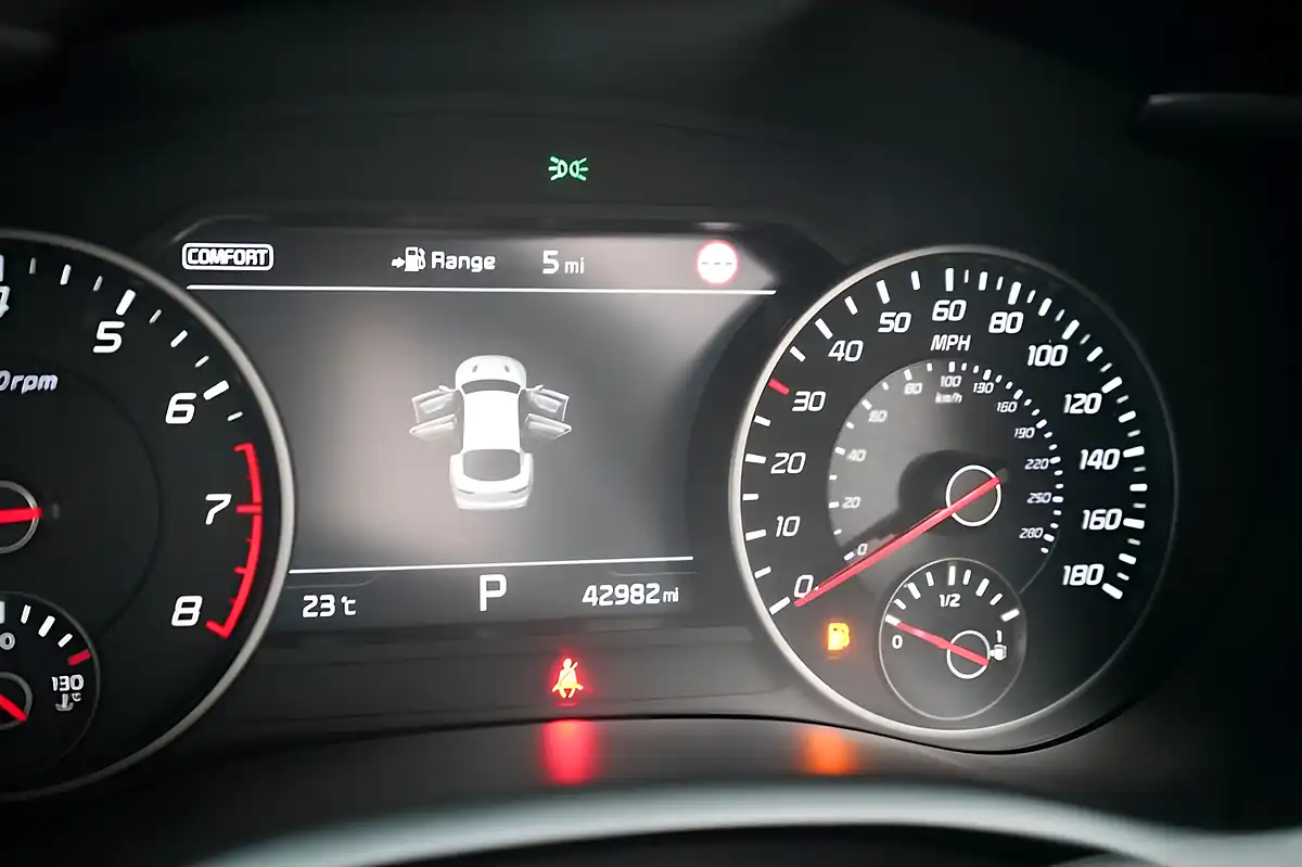 Used 2019 Kia Stinger GT-Line Gran Turismo Grey - Interior and Exterior details 18